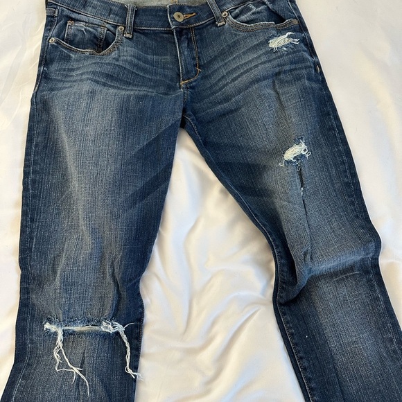 Abercrombie and Fitch Women's Distressed Blue Skinny Low Rise Jeans - Picture 2 of 6